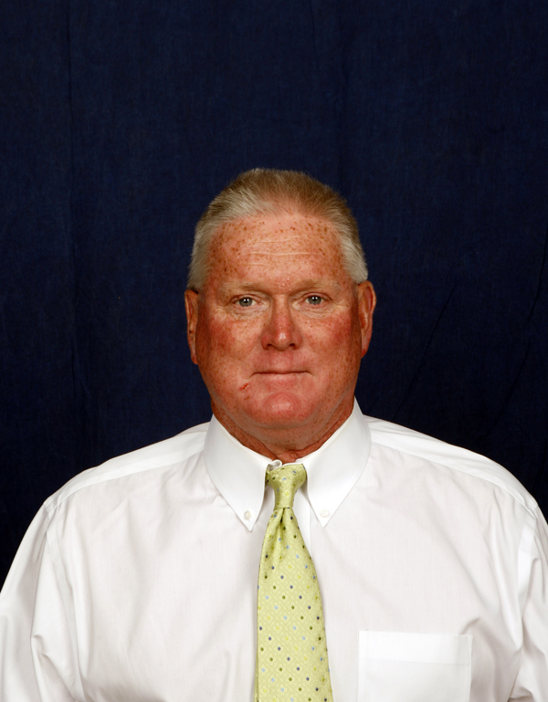 Assistant Coach Ed Davis Headshot